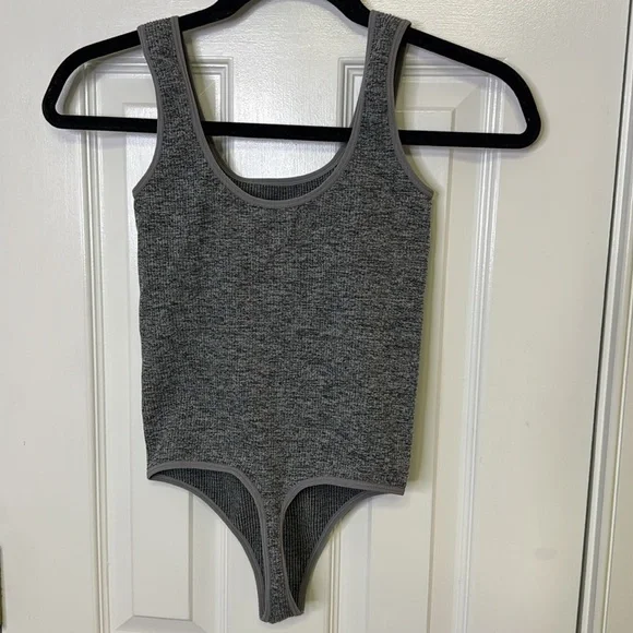NWT Colsie Gray Bodysuit One Piece with Tank Straps - Picture 4 of 6